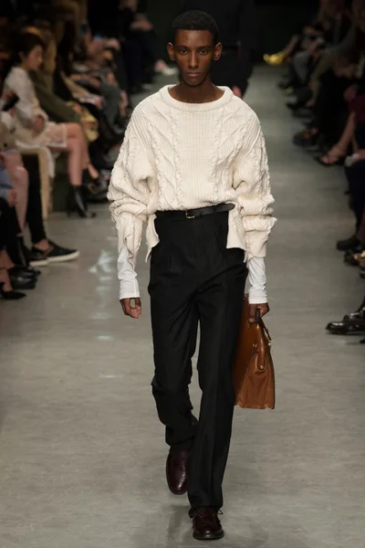 Look 7